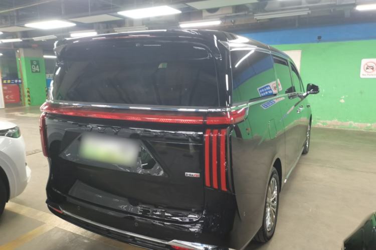 Used Wey Gaoshan 2025 Four-Wheel Drive Alpine 9
