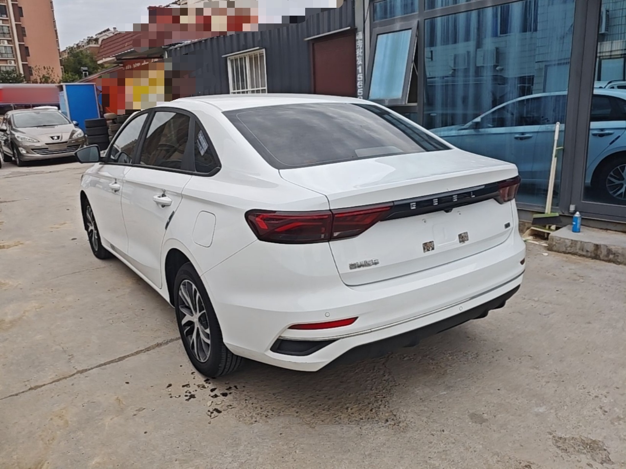 Geely Auto Emgrand 2022 4th Generation 1.5L Manual Luxury Model — снимка 4