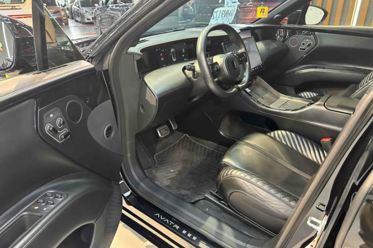 Used Avatr 11 2022 011 MMW Collaboration Limited Edition