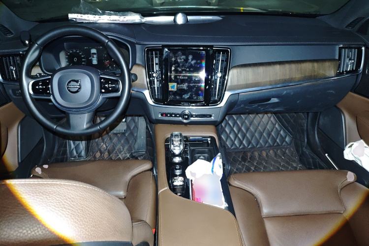 Used Volvo S90 2021 B5 Zhiyuan Luxury Edition
