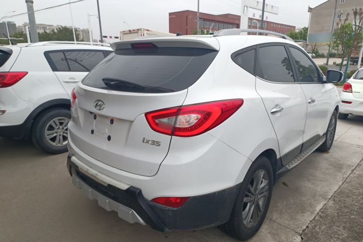 Used Hyundai ix35 2015 2.0L Automatic 2WD Smart Version China V Standard
