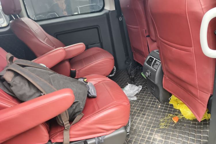 Used JAC Refine M3 2022 1.5T 7-Seater Standard Edition
