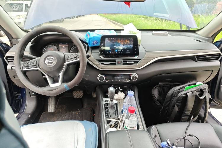 Used Nissan Teana 2021 2.0L XL Comfort Edition Center Console