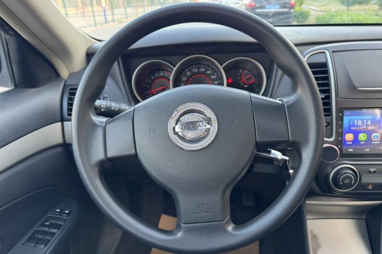 Used Nissan Sylphy 2016 Classic 1.6XE Manual Leading Edition Steering Wheel