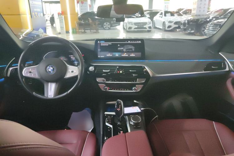 Used BMW 5 Series New Energy 2022 Second Facelift 535Le M Sport Package Center Console