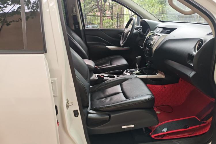 Used Nissan Terra 2020 2.5L XL Upper Automatic Two-Wheel Drive Luxury Edition Right Front Seat