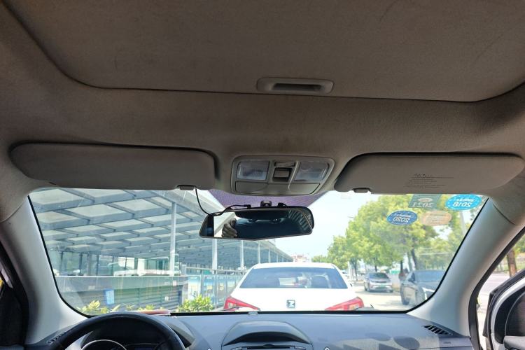 Used Hyundai ix35 2015 2.0L Automatic 2WD Smart Version China V Standard Headliner