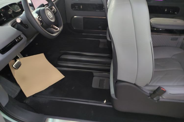 Used Zeekr MIX 2025 Intelligent Driving Version Left Front Seat