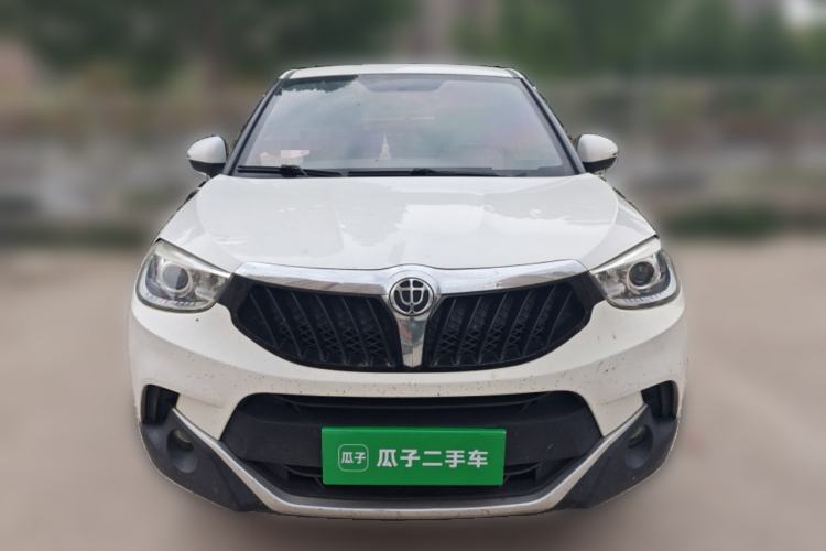 Used Brilliance V3 2015 1.5L Manual Elite Model Front