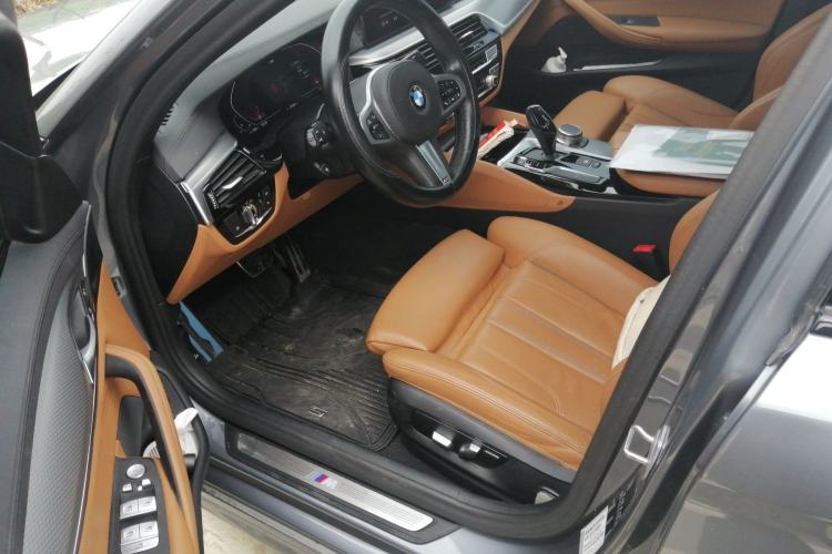 Used BMW 5 Series 2020 525i M Sport Package Driver Seat