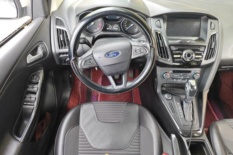 Used Ford Focus 2015 Sedan 1.6L Automatic Trend Model Steering Wheel
