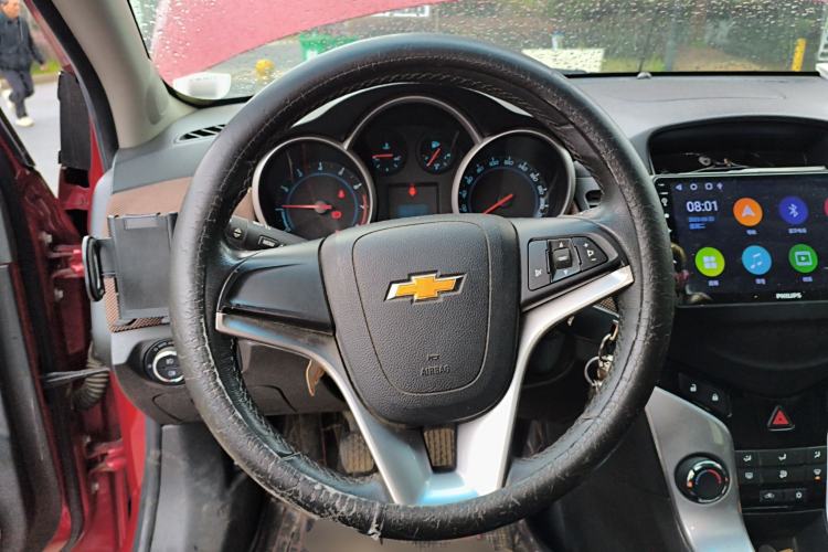 Used Chevrolet Cruze 2013 Hatchback 1.6L Manual Luxury Model