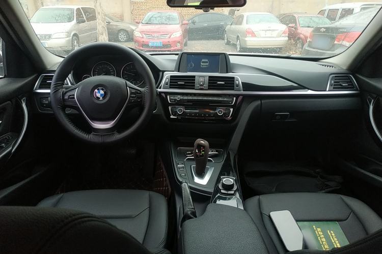 Used BMW 3 Series 2016 316i Fashion Model
