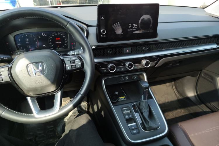 Used Honda CR-V 2023 240TURBO Two-Wheel Drive Deluxe Edition 7 Seats Center Console