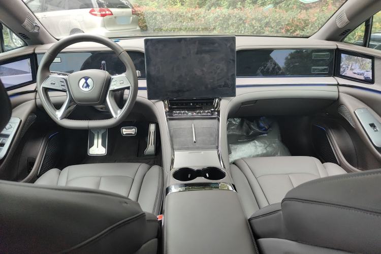 Used Denza Z9 2024 1100 km All-Wheel-Drive Ultra Version