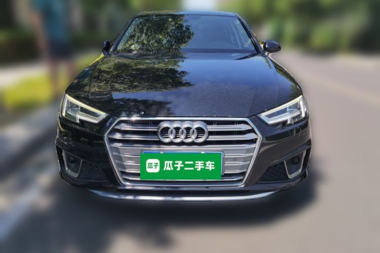 Used Audi A4L 2019 40 TFSI Fashion Edition China VI Emission Standard Front