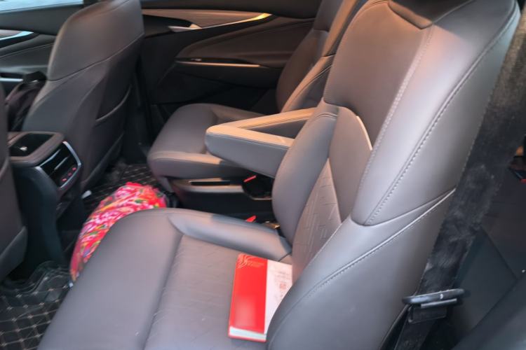 Used SAIC MAXUS G50 PHEV 2025 Leading Edition Left Rear Seat