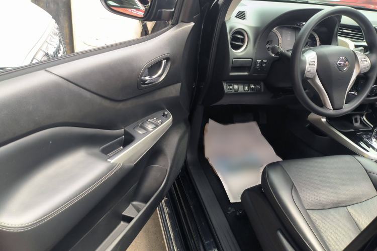 Used Nissan Terra 2020 2.5L XL Upper Automatic Two-Wheel Drive Luxury Edition Interior 2