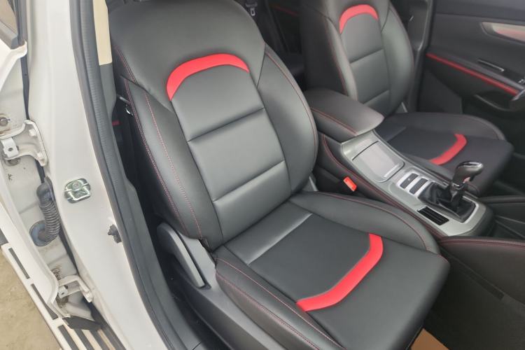 Used CHANGAN CS55 2019 1.5T Manual Colorful Model China VI Standard Right Front Seat