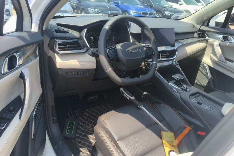 Used Lynk & Co 06 EM-P 2023 1.5T Remix PHEV Pro