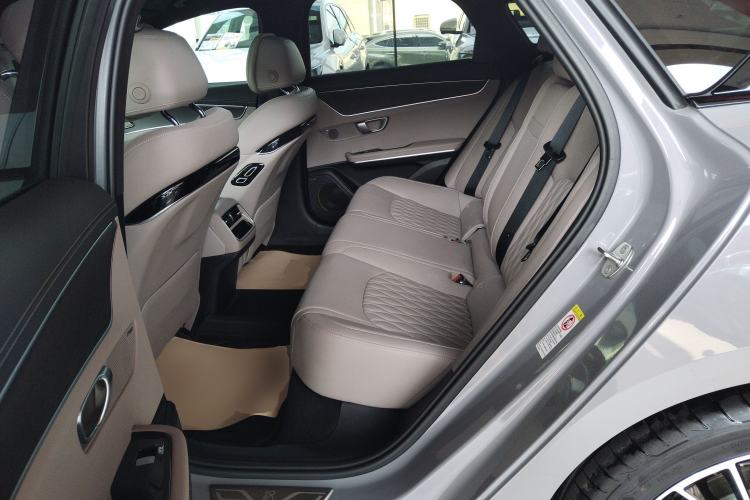 Used BYD Han 2025 DM-i Intelligent Driving Edition 125KM LiDAR Flagship Model