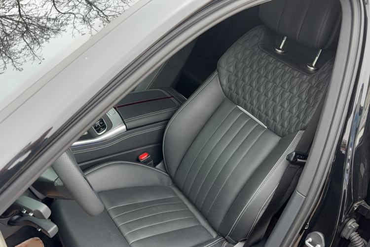 Used Hongqi H9 2022 2.0T Smart Connect Flagship Edition Left Front Seat