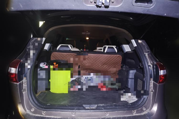 Used JMC Yusheng S350 2013 2.4T Automatic 2WD Diesel Luxury Edition 5 Seats Trunk