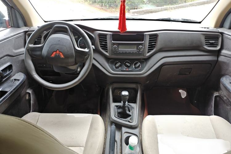 Used Wuling Hongguang V 2022 1.5L Jingqu Edition Enclosed-Window Vehicle with Electric Power Steering LAR
