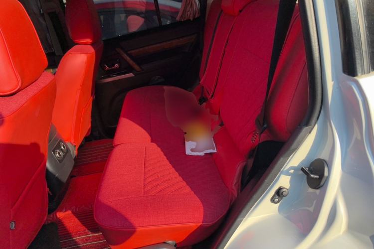 Used Mitsubishi Pajero 2019 3.0L Automatic Prestige Edition
