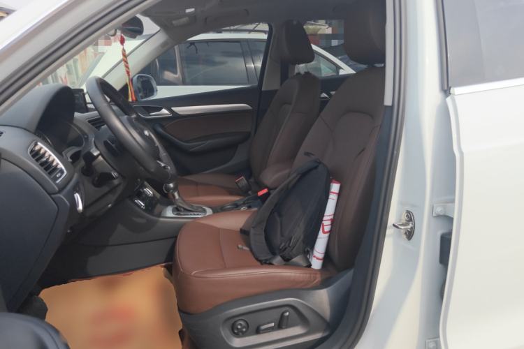 Used Audi Q3 2015 35 TFSI Comfort Model Left Front Seat