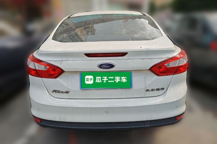 Used Ford Focus 2012 Sedan 1.6L Automatic Fashion Edition