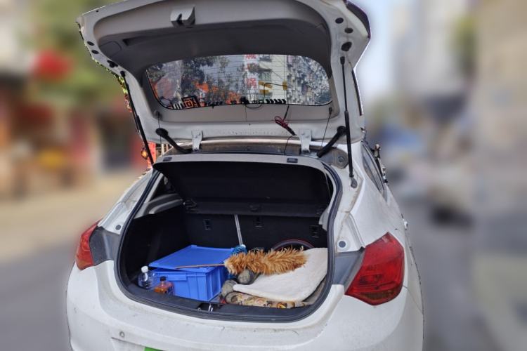 Used Buick GT 2012 XT 1.6L Automatic Fashion Edition