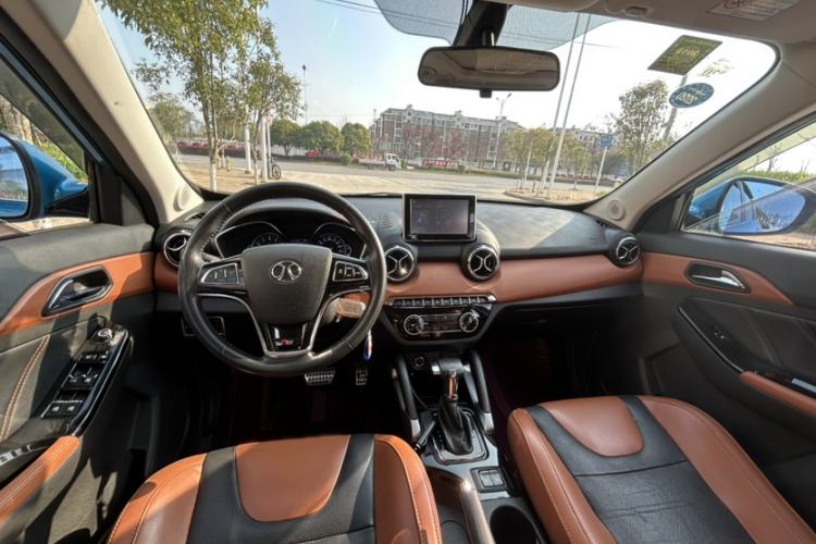 Used BAIC Senova X35 2016 1.5L Automatic Prestige Edition Interior 3