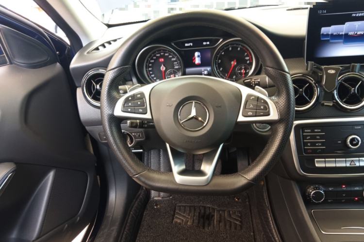 Used Mercedes-Benz GLA 2019 GLA 200 Dynamic Edition Steering Wheel