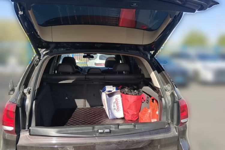 Used BMW X5 2017 xDrive35i Elegant Edition Trunk