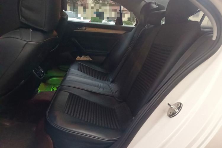 Used Volkswagen Lamando 2017 230TSI Manual Trend Edition
