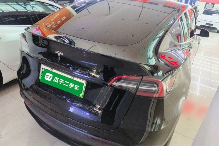 Used Tesla Model Y 2021 Long-Range All-Wheel-Drive Version
