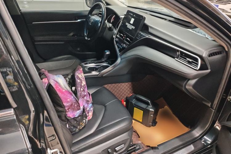 Used Toyota Camry 2023 2.0G Luxury Edition Right Front Seat