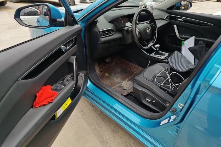 Used Dongfeng Aeolus Yixuan 2020 230T Automatic Advanced Edition Driver Seat