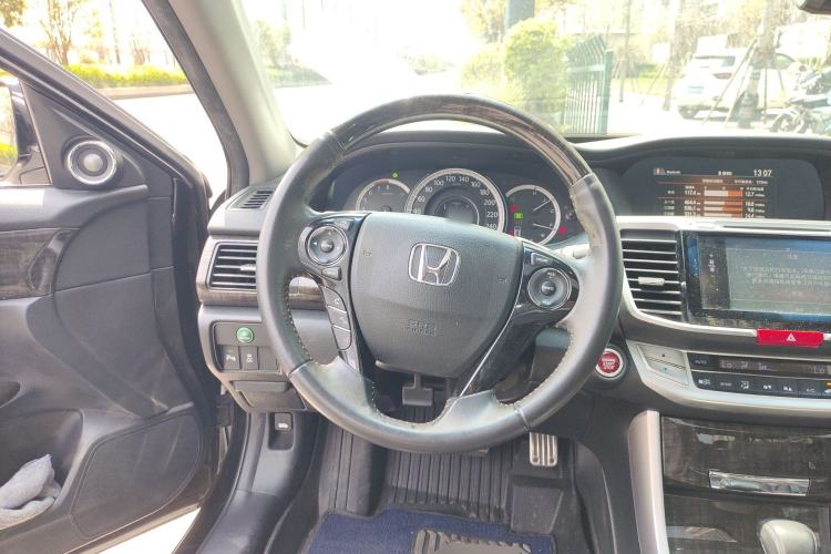 Used Honda Accord 2014 3.0L VTI Prestige Edition Steering Wheel
