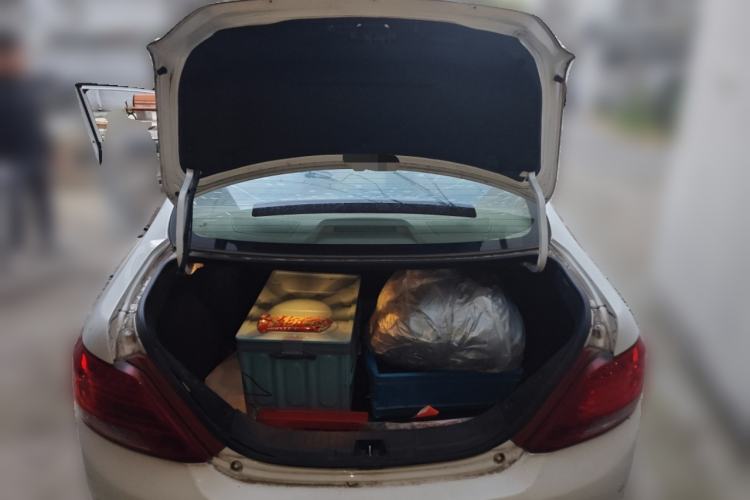 Used BYD Surui 2012 1.5TID Automatic Flagship Version Trunk