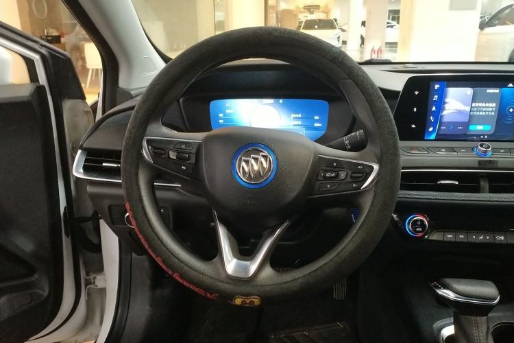 Used Buick Velite 6 2023 430km Range Commuter Version
