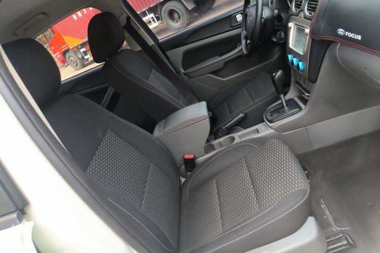 Used Ford Focus 2013 Hatchback Classic 1.8L Automatic Base Model Right Front Seat