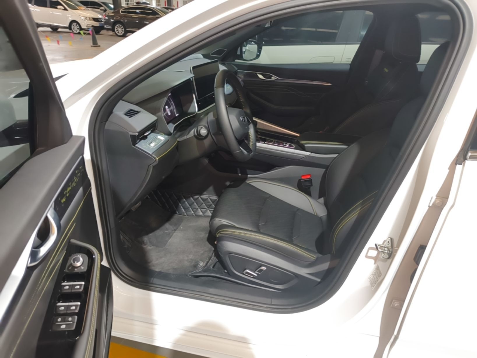 Geely Auto Preface 2023 1.5TD Fuyao Version — снимка 18