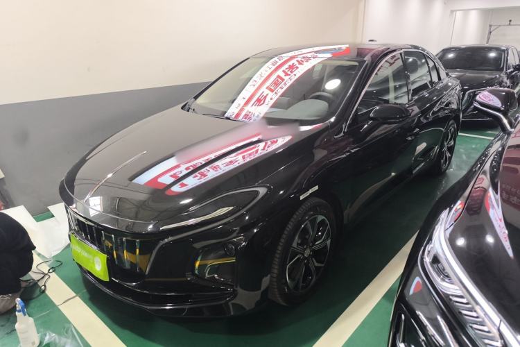 Used Hongqi E-QM5 2022 431 km Charge & Enjoy Edition