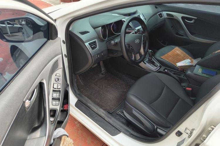 Used Hyundai Elantra (5th Generation / Langdong) 2016 1.6L Automatic Prestige Model