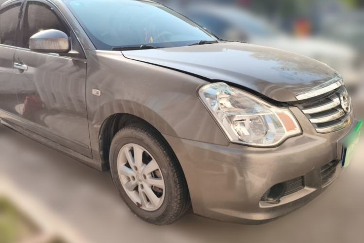 Used Nissan Sylphy 2012 Classic 1.6XL Manual Luxury Edition Front Right 45 Deg