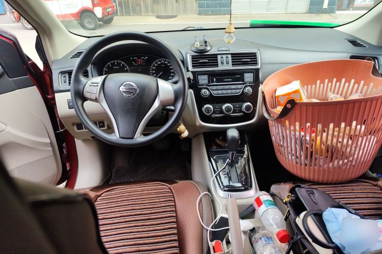 Used Nissan Tiida 2016 1.6L CVT Cool Dynamic Edition
