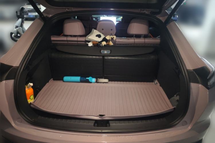 Used ONVO L60 2024 60 kWh Rear-Drive Version Trunk