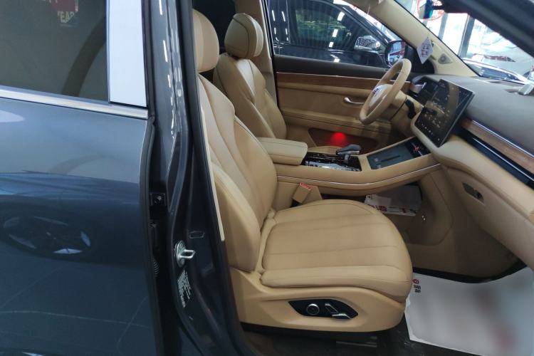 Used Hima AITO M7 2024 1.5T Intelligent Drive Rear-Drive Ultra Version 5 Seats Right Front Seat